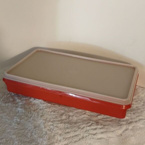 Vtg. Tupperware Rectangle Meat Storage Container - Picture 6 of 6